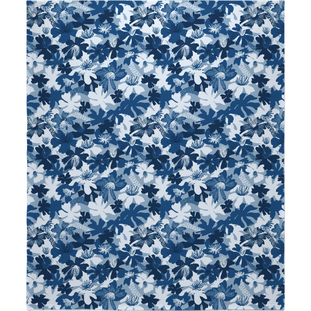 Barely Blue Floral Blanket, Plush Fleece, 50x60, Blue
