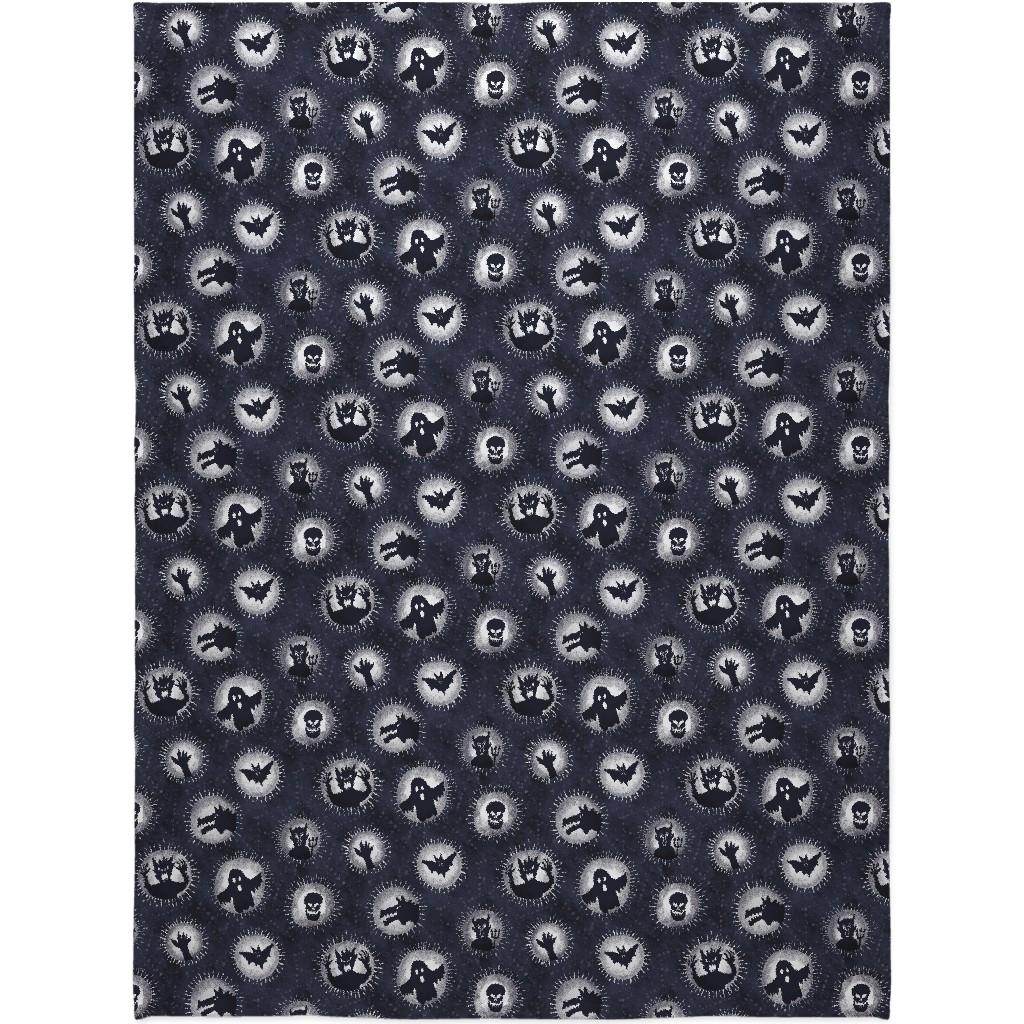 Are You Scared Yet? - Gray Blanket, Fleece, 60x80, Black