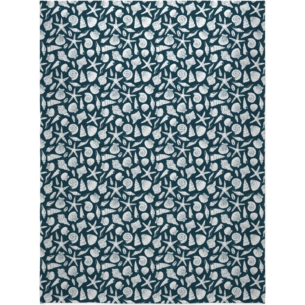 Textured Ocean Seashells - Dark Blue Blanket, Plush Fleece, 60x80, Blue