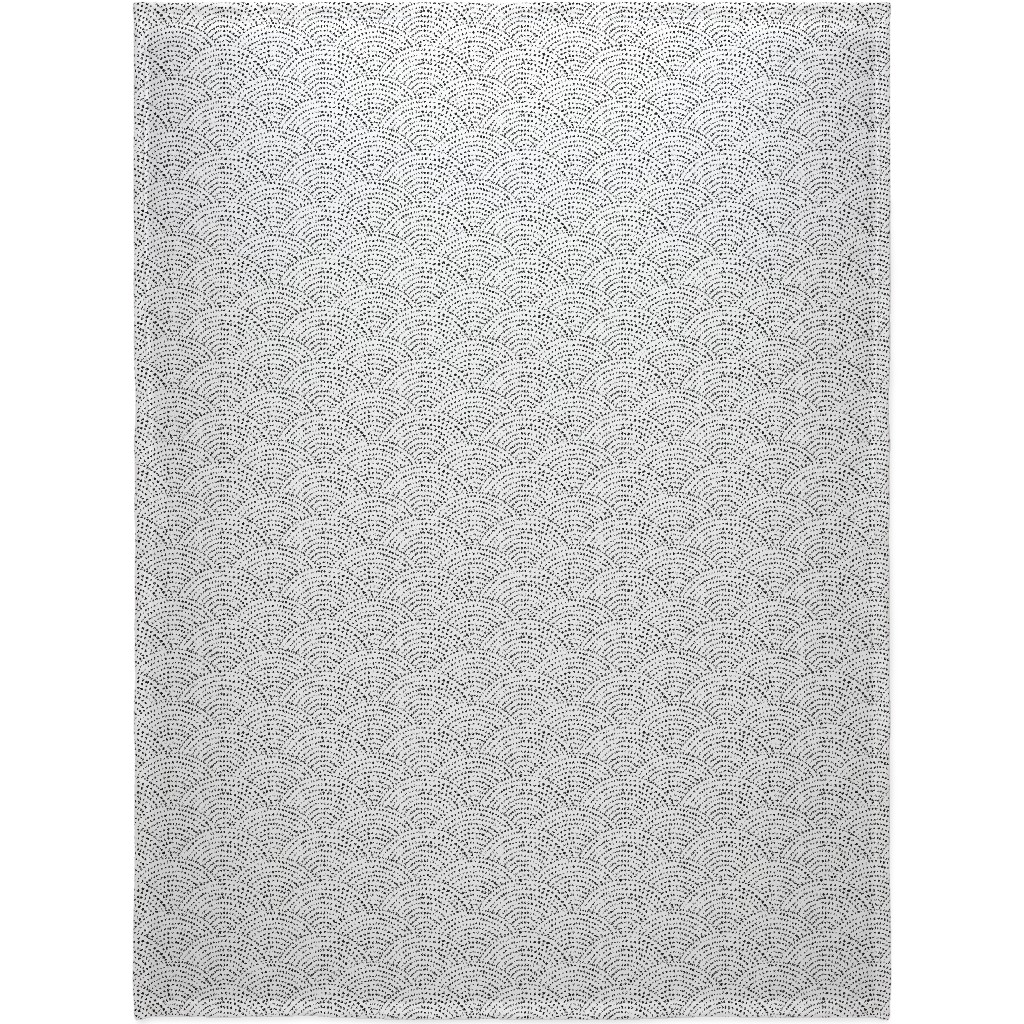 Ink Dot Scales Blanket, Plush Fleece, 60x80, White