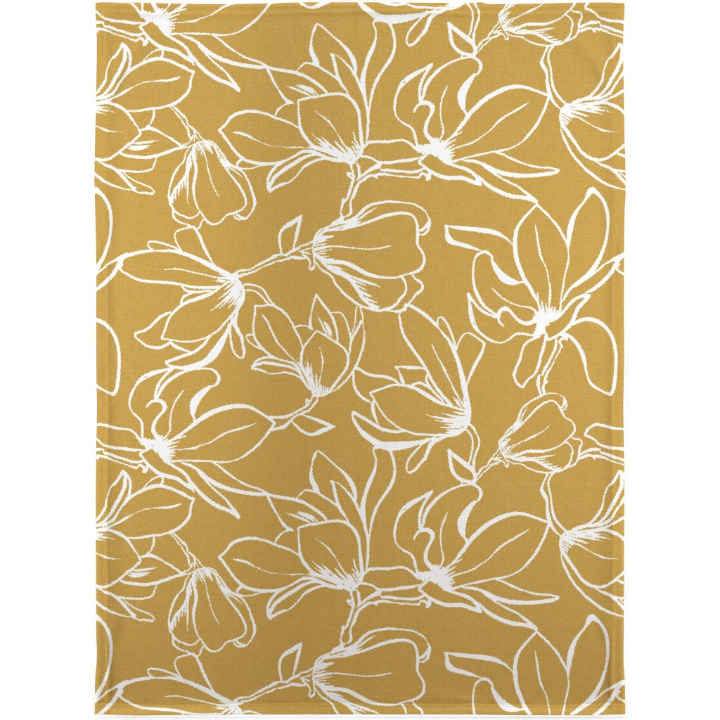 Magnolia Garden Blanket, Plush Fleece, 30x40, Brown