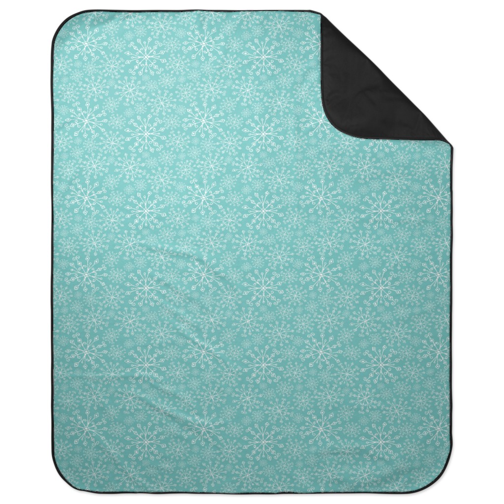 Frost Snowflakes Picnic Blanket, Blue