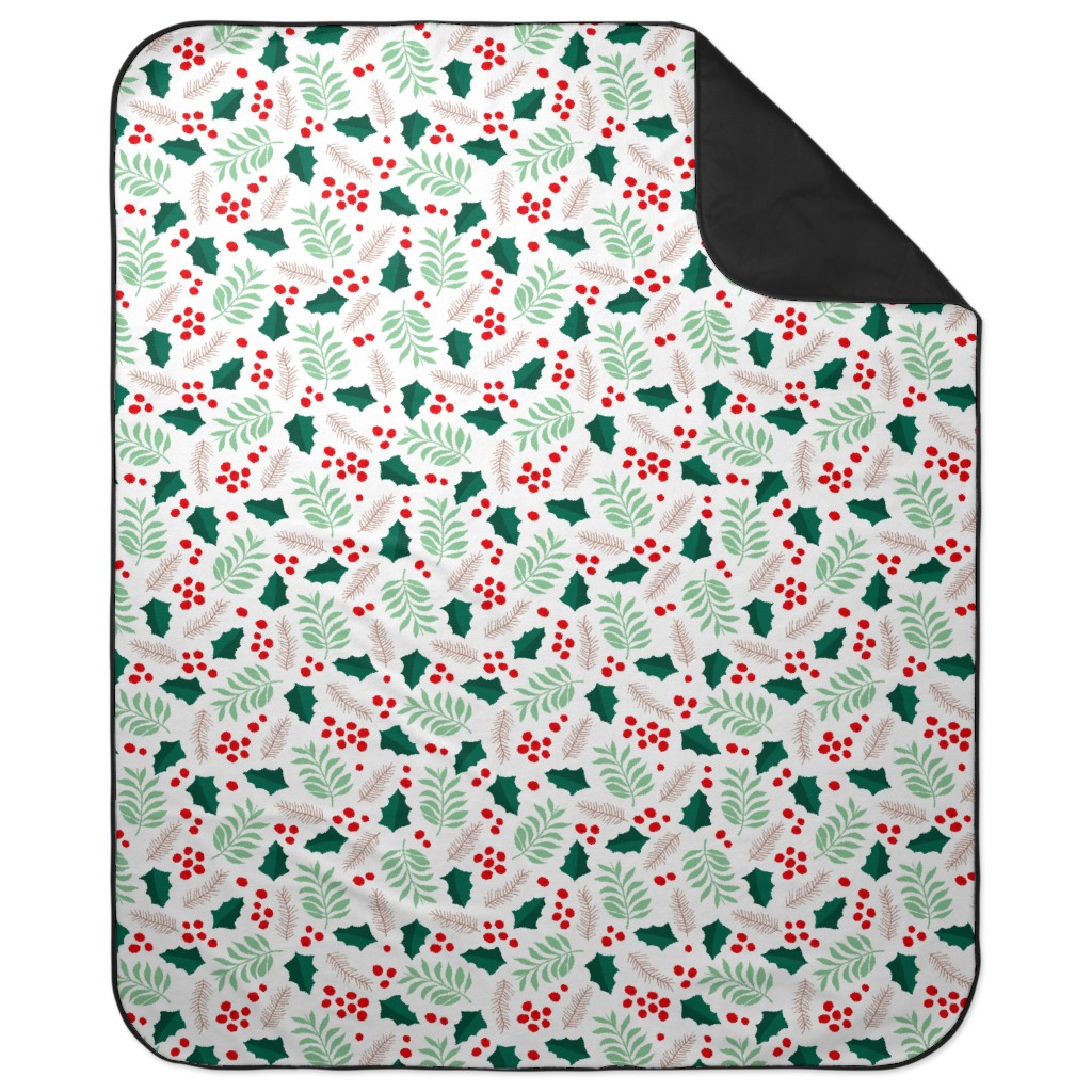 Botanical Christmas Garden Pine Leaves Holly Branch Berries - Green and Red Picnic Blanket, Green