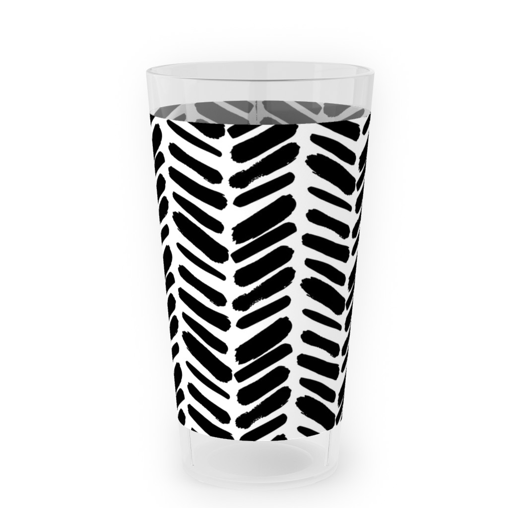 Brushstroke Chevrons Outdoor Pint Glass, Black