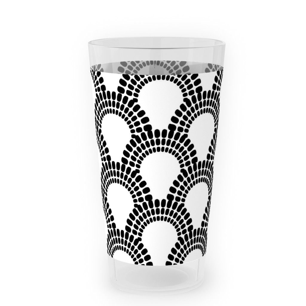 Scallops - Black and White Outdoor Pint Glass, Black