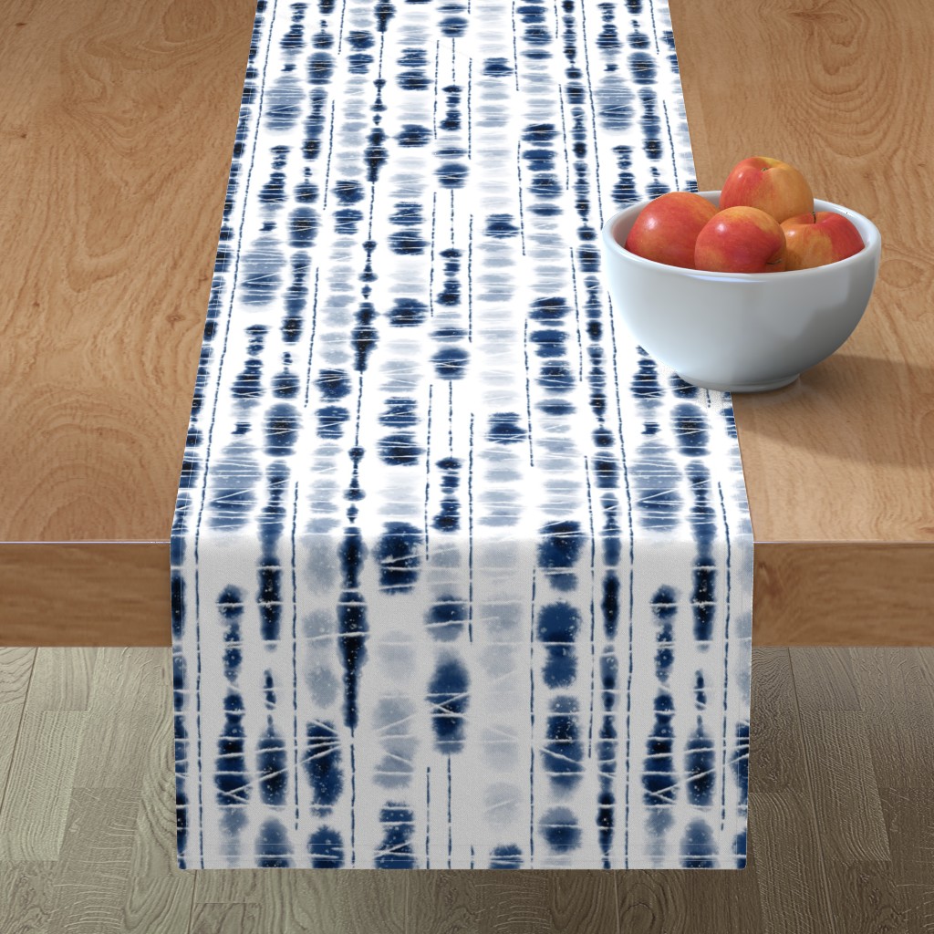 Table Runners With Stripes Design 