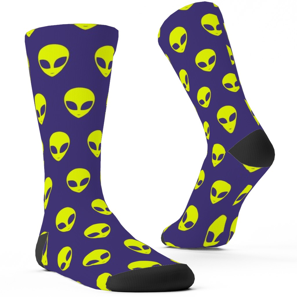 Retro Alien Heads Custom Socks, Purple